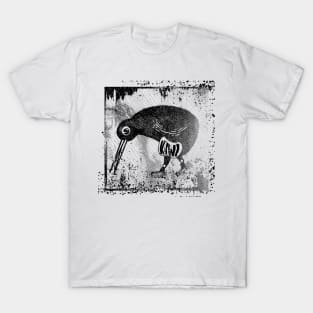 Kiwi bird wood print style T-Shirt